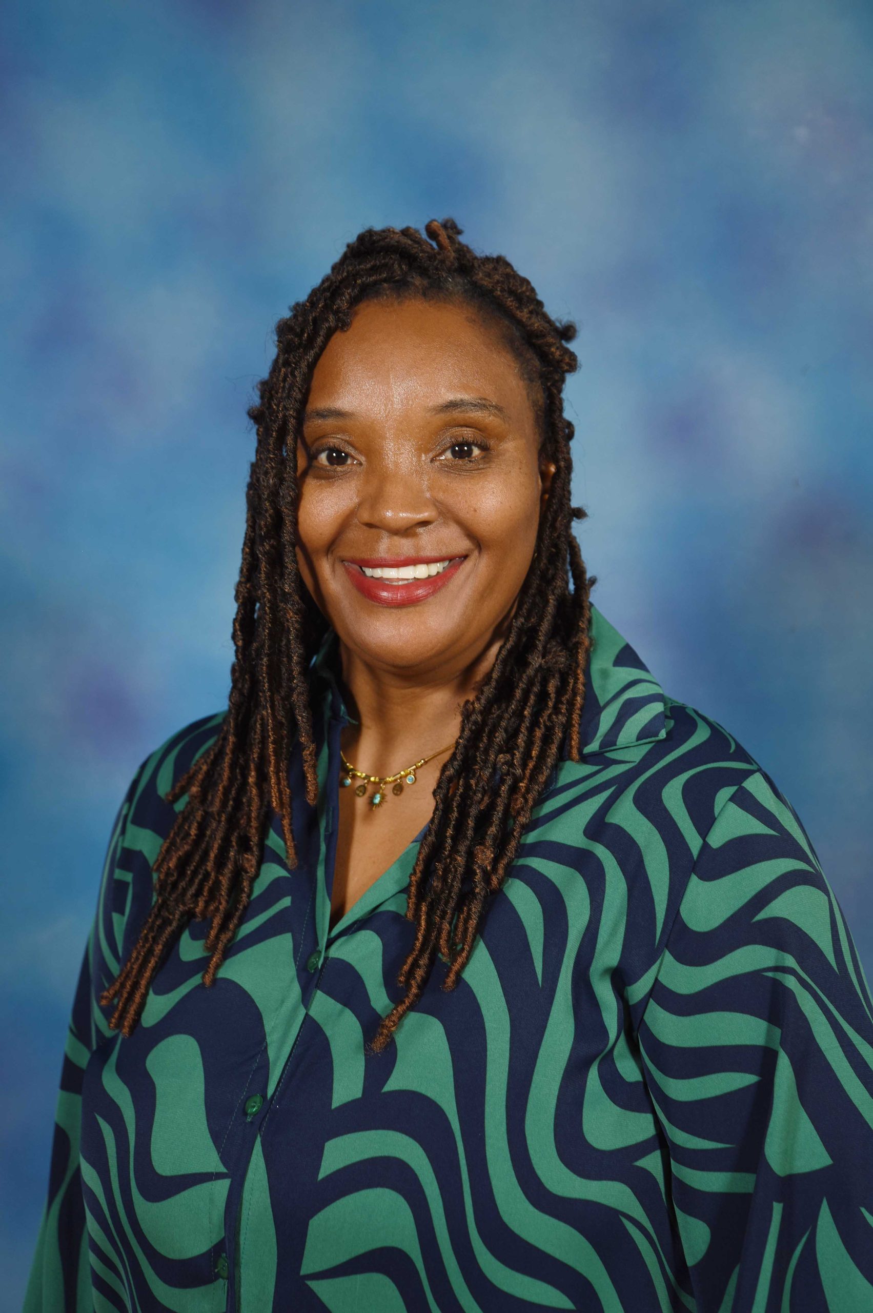 Mrs L Makhado